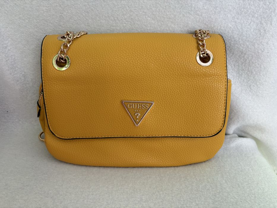 Дамска чанта Guess