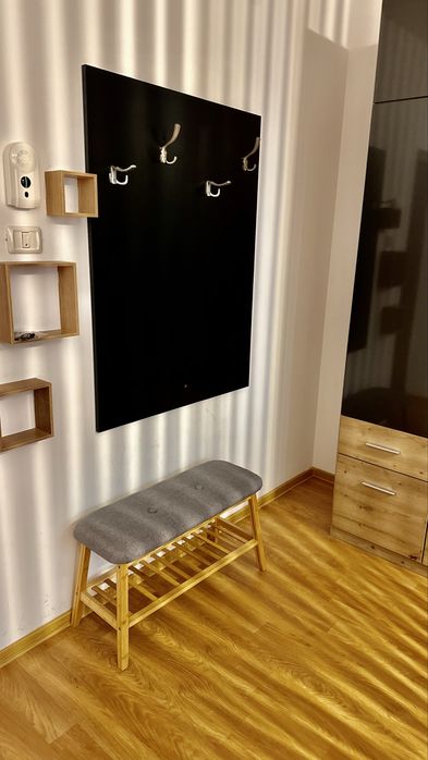 Închiriez apartament central, 1 cameră, bloc nou, parcare gratuită inclusă, cheltuieli mici