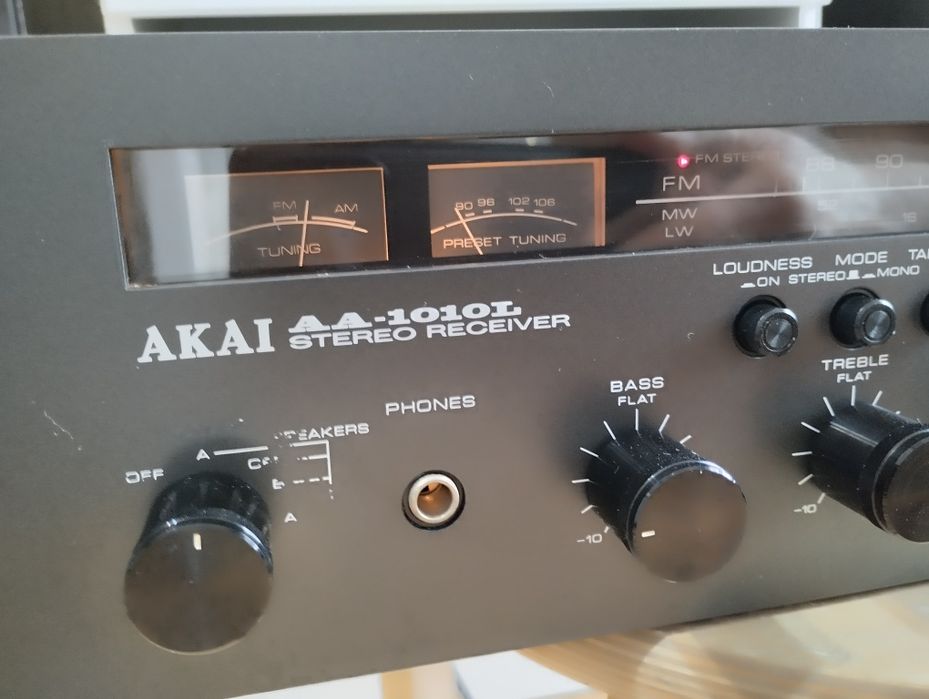 Ресивер Акай АА 1010 L