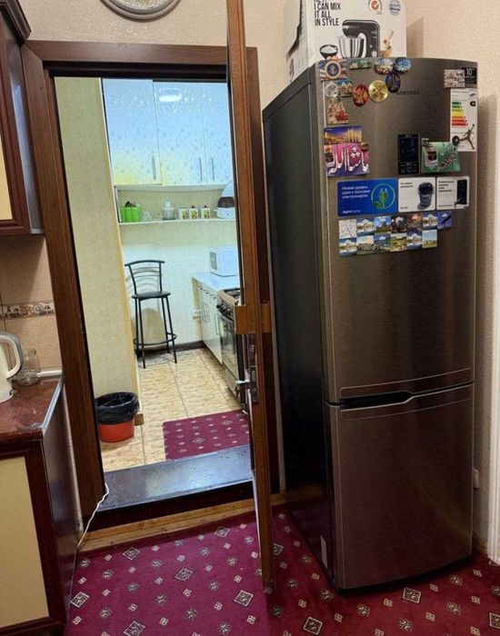 Medgaradok da 4 xonali 2 Etaj Kvartira ARzon Narxda SOTILADI !!