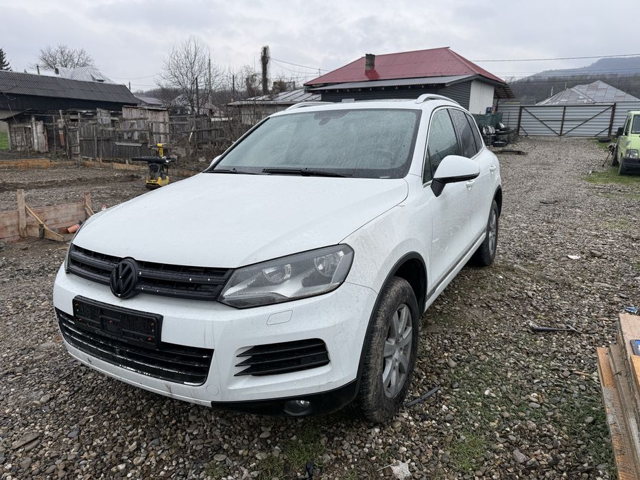 Bara fata trager capota touareg 7p 2011-2015