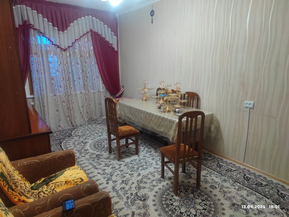 Продаётся 4 комнатная квартира