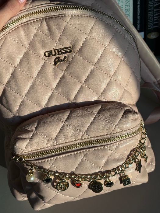 Дамски Guess чанти