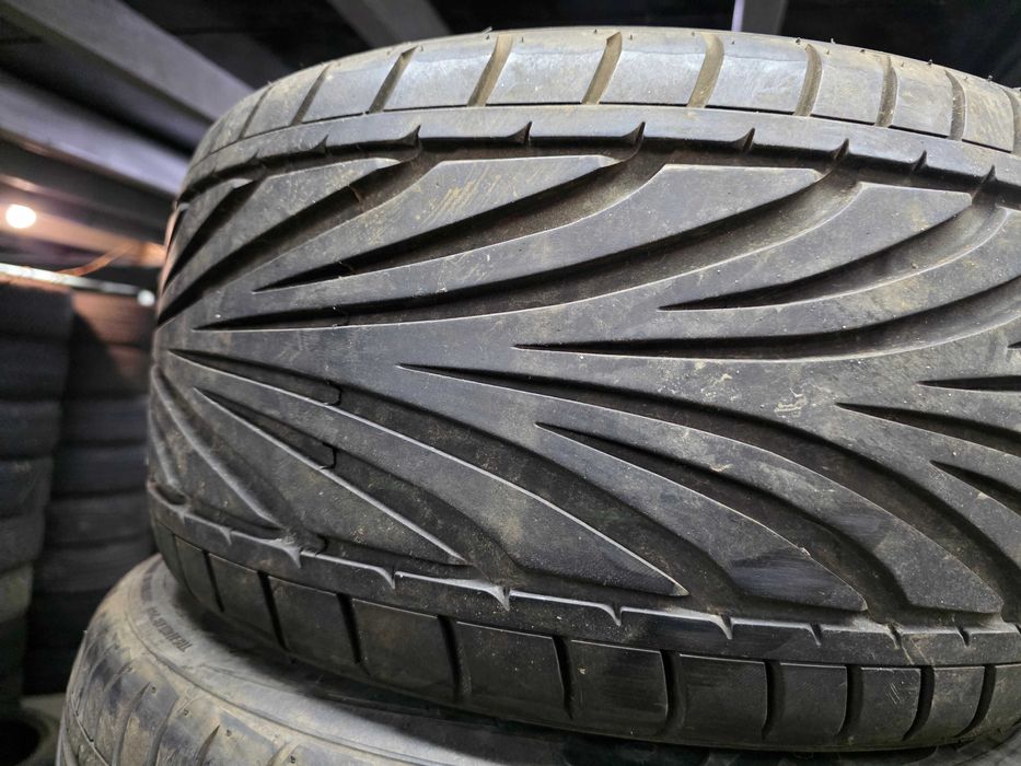 2бр Летни гуми 225 40 14 - Toyo