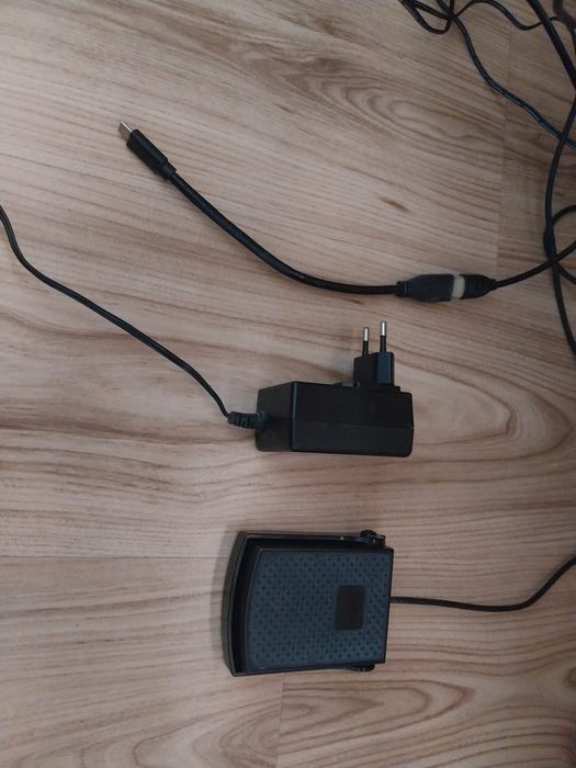 Pian YAMAHA P-121 + Stativ