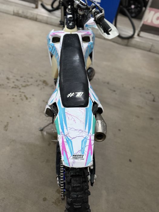 Ендуро Мотор Husqvarna te300