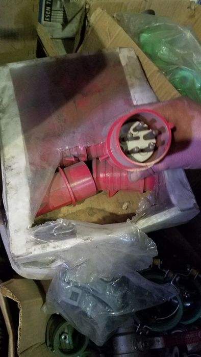 Силовые разъёмы и розетки