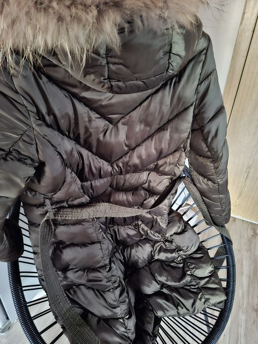 Дамско ново яке с естествен пух яка