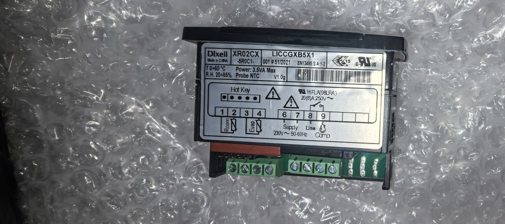 Vand termostat electronic/controler vitrine/dulapuri frigorifice