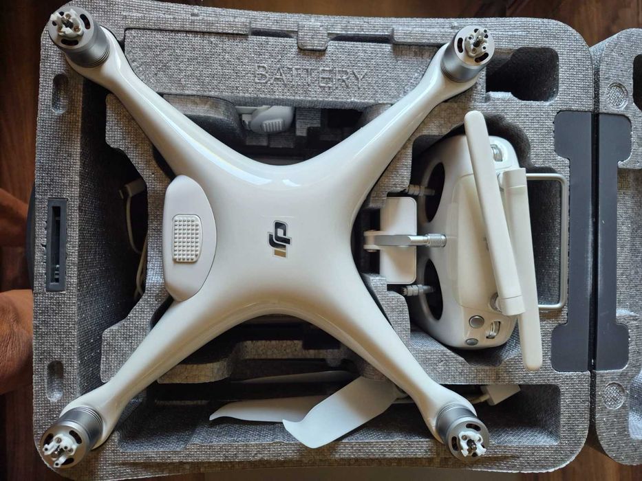 дрон dji phantom 4 pro