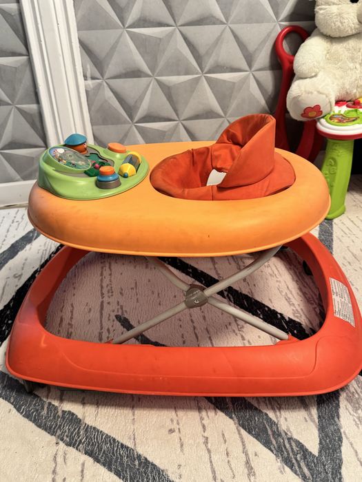 Ходунки Chicco ораньжевые