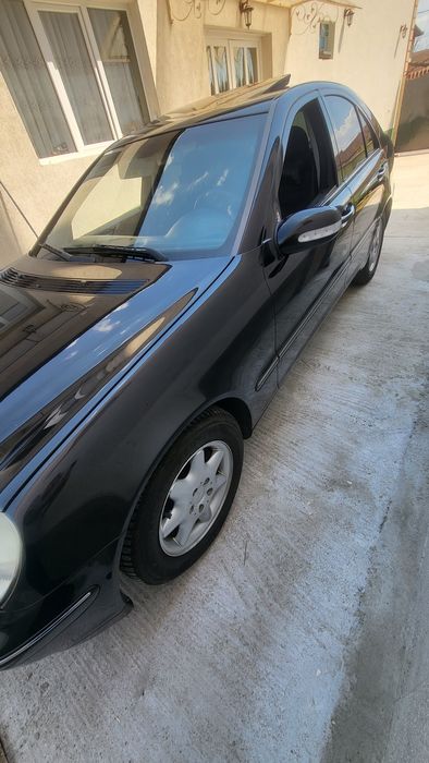 MERCEDES-BENZ C-Class 2005 — imagine 3