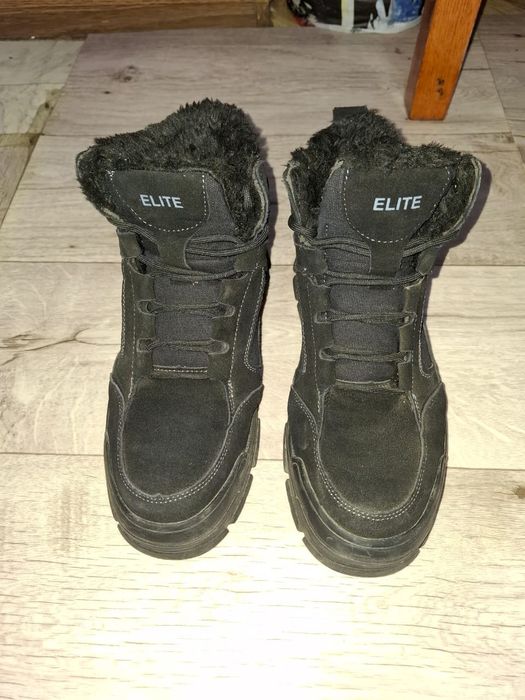 Зимние новые ботинки с железом