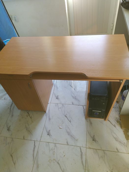 Кампютерный стол