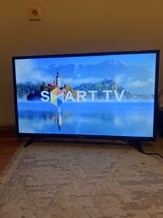 Телевизор samsung