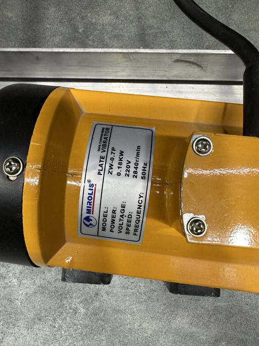 Виброрейка Вибратор Vibrator elektrichiski betona vibrareka bitonga