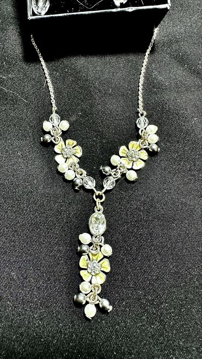 Красивые нежные комплекты украшений