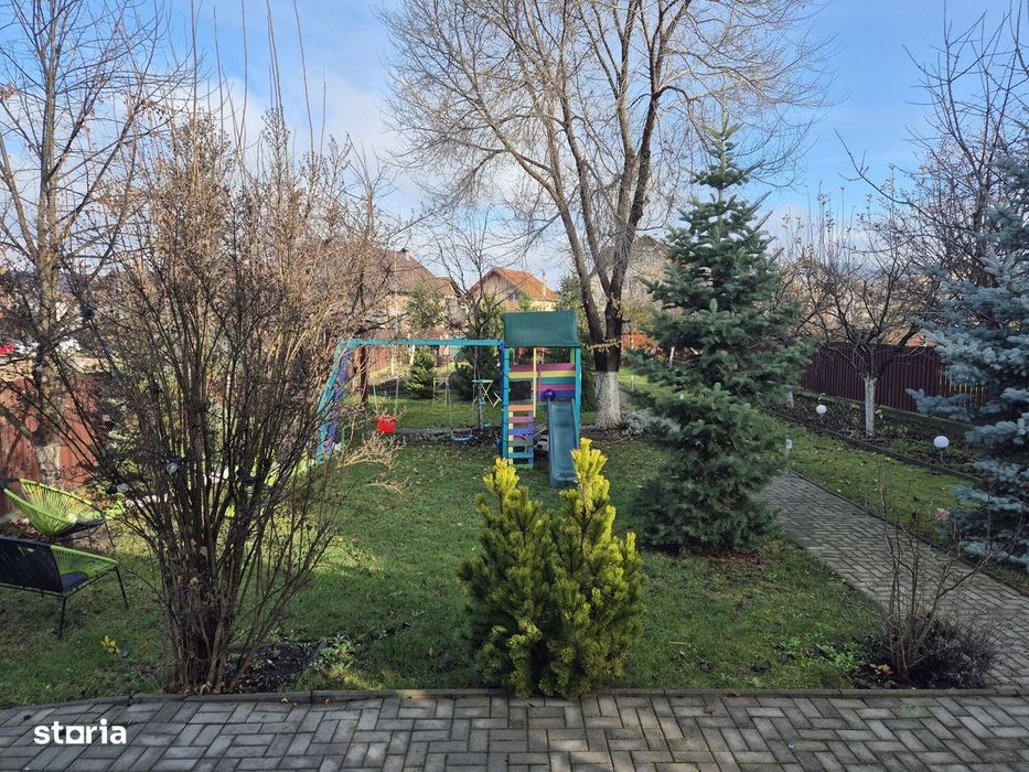 Vilă spațioasă cu teren generos – Sânpetru, Brașov
