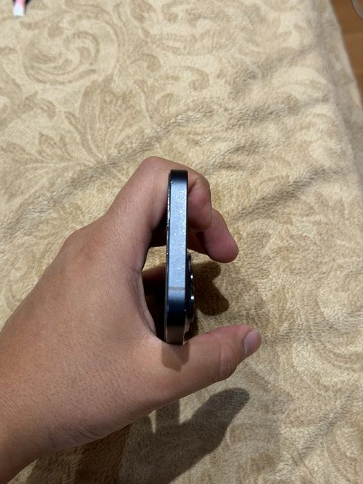 Продам iPhone 14 128Gb