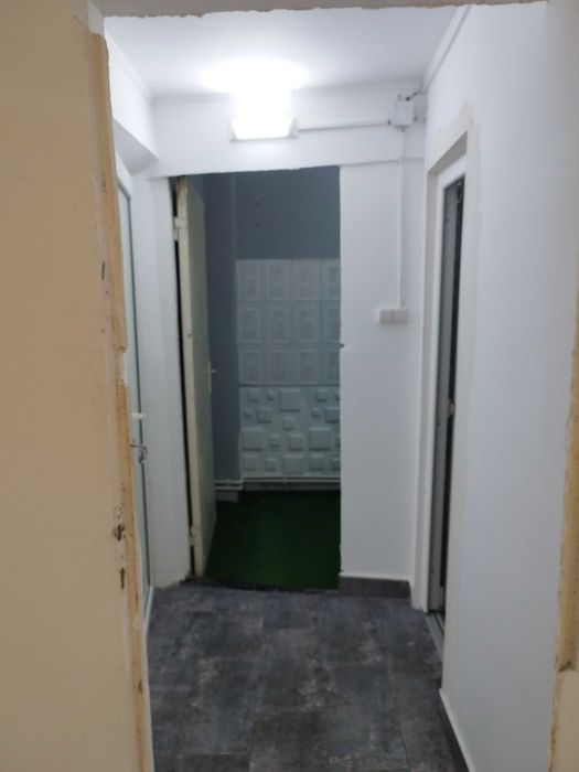 Inchiriez spatiu comercial