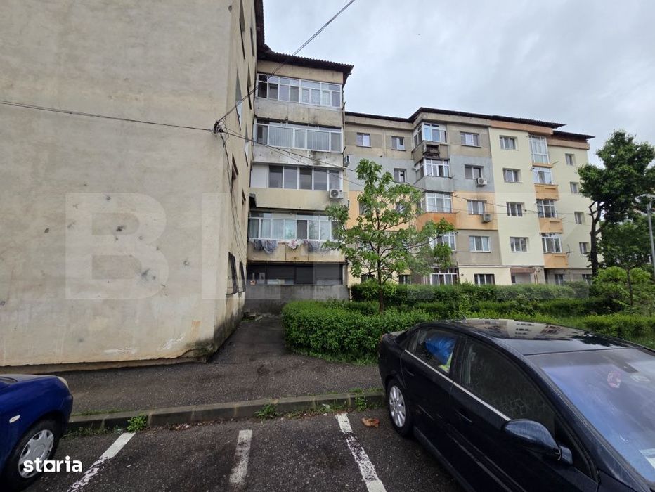 Apartament 3 camere, 80 mp, zona Micro 12