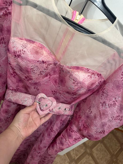 Продам платье новое