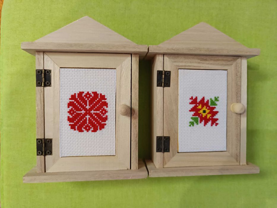 Сувенири/подаръци с ръчно изработени шевици