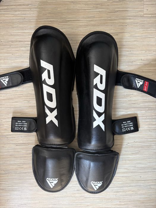 Протектори за крака RDX