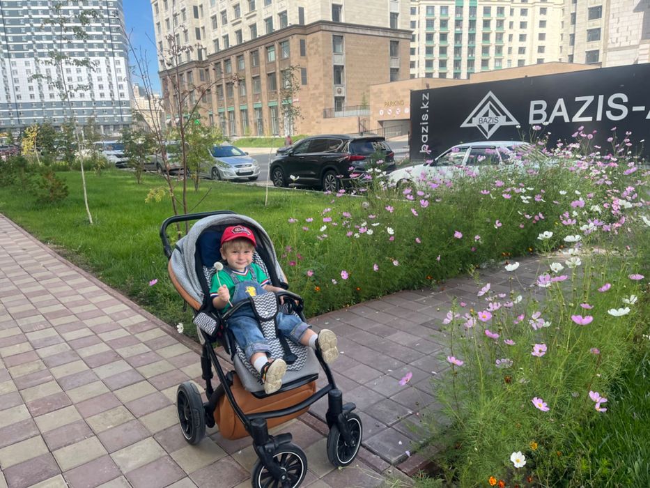 Продам коляску детскую