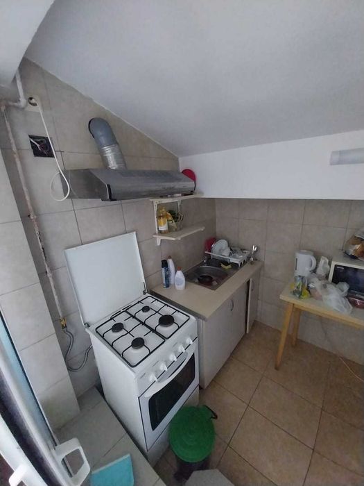 Ofer spre inchiriere garsoniera la partier vila zona UNIV AI Cuza