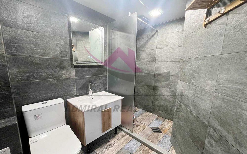 Дава се под наем Двустаен апартамент в Варна, Червен площад - 74 кв.м за 818 € - Снимка #3