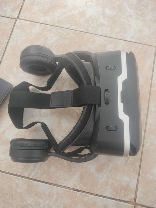 Ochelari Virtual Reality VR Shinecon + Căști audio, impecabili