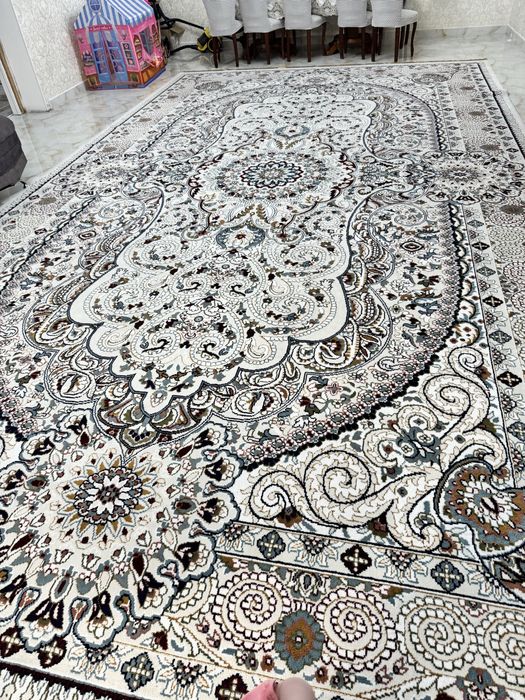 Ковёр шелковый продам