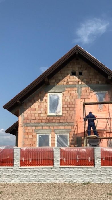 Izolatii spuma Izolatii cu spuma poliuretanica Hidroizolatii poliuree