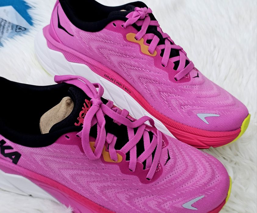 Hoka Arash 6 оригинални дамски сникърси 38  2/3 нови