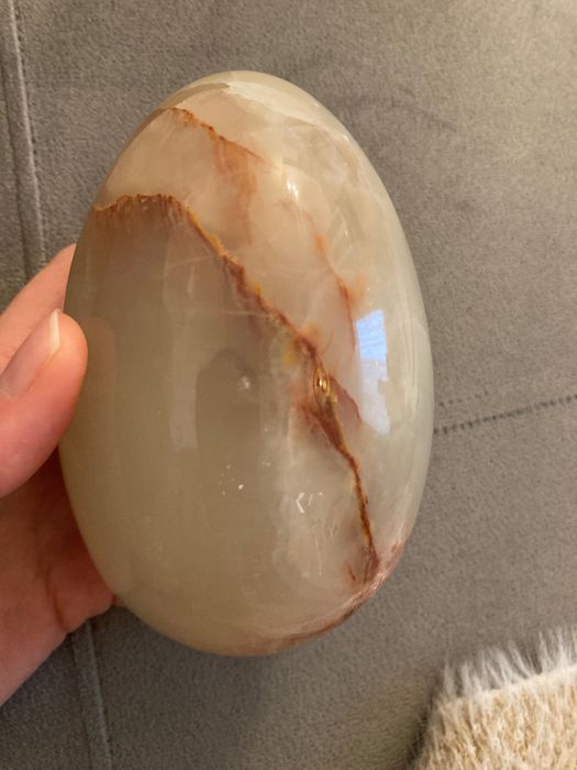 Голямо яйце от оникс