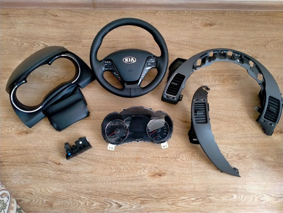 Сиденья задние...