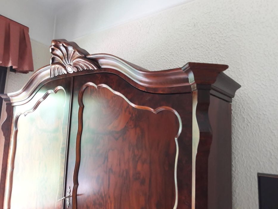 Sifonier  Chippendale Wardrobe
