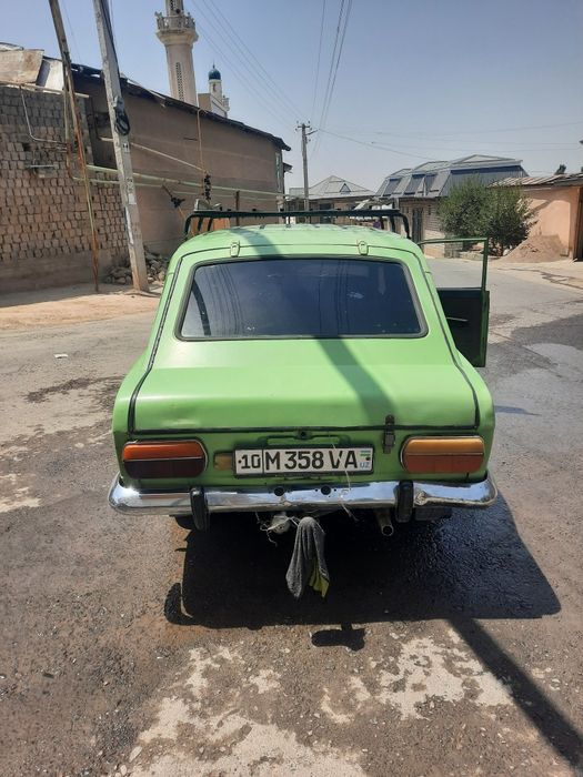Kombi sotiladi
1989 йил

Прабеги номалум

Газ 4 йил булди куйилганига
