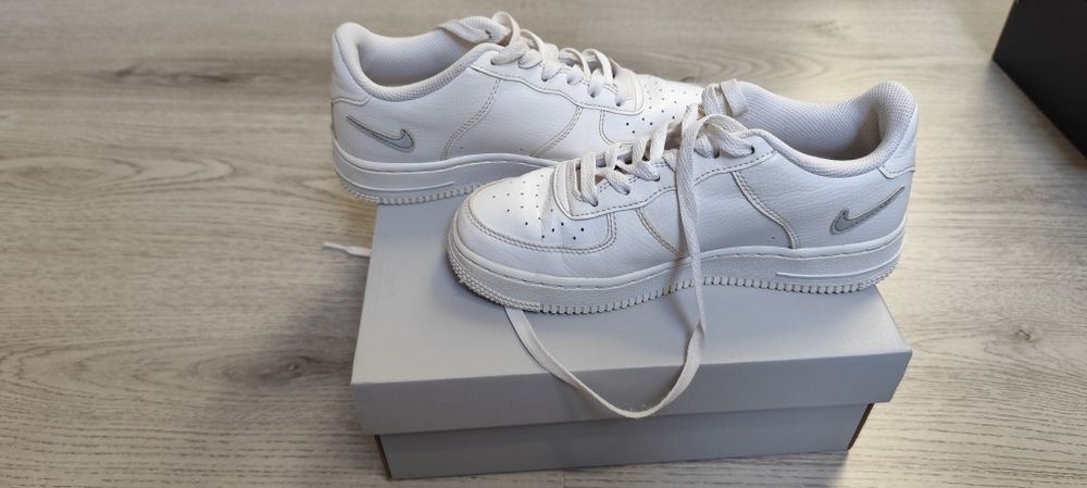 Nike Air Force 1 mărimea 35.5