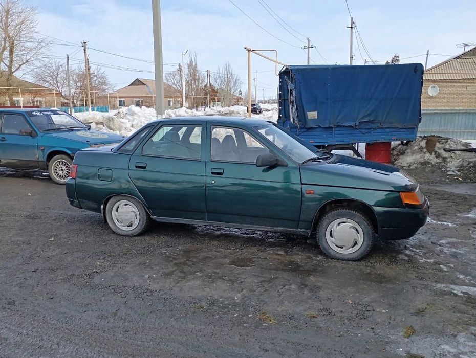 Продам ваз 2110.