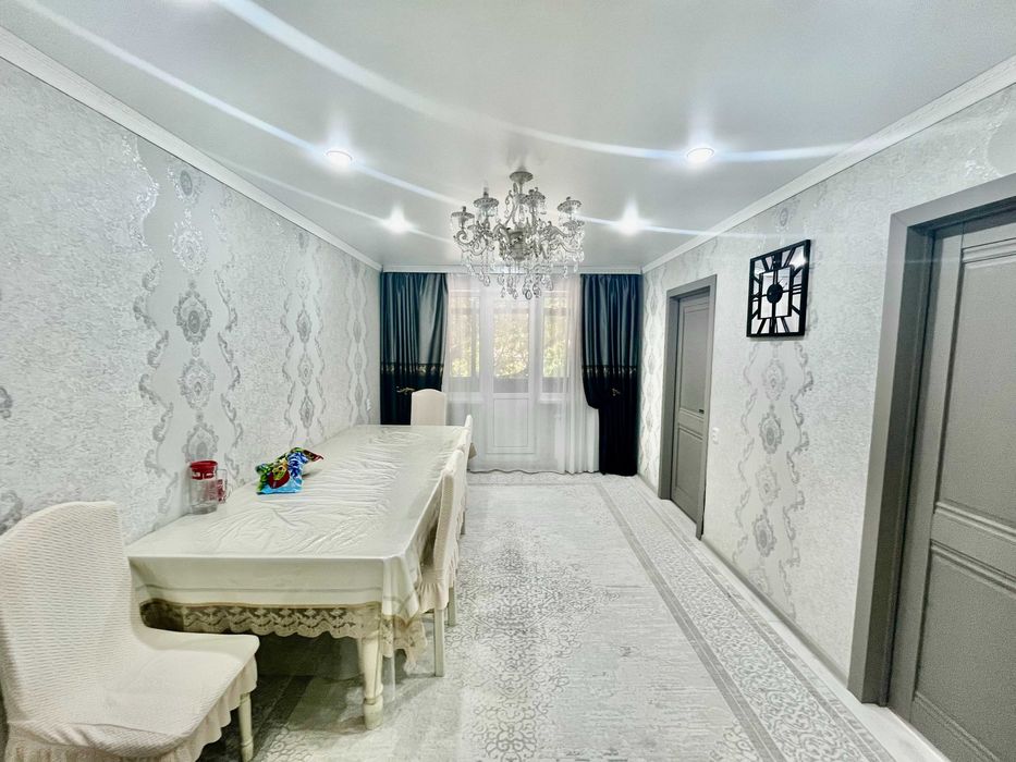 4-комнатная на 7 мкрн ][