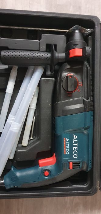 Перфоратор Alteco
Тип патрона: SDS-Plus