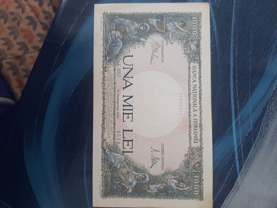 Vand bacnote si monede