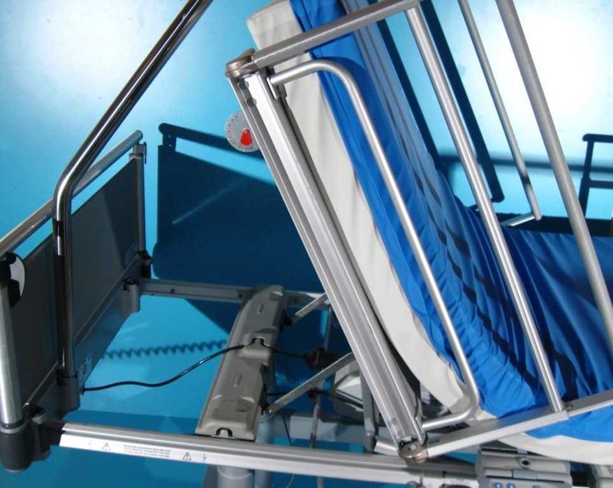 Pat medical electric ingrijire pacienti 4 sectiuni Volker Klinikbett