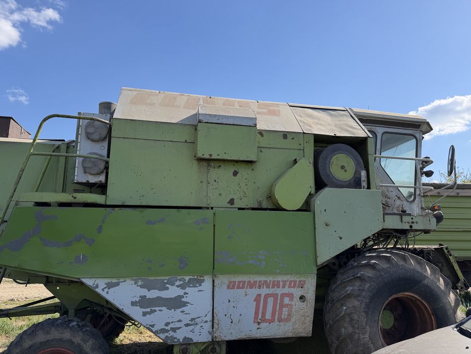 CLAAS  Dominator 106