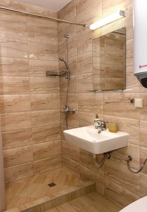 Дава се под наем Двустаен апартамент в к.к. Златни пясъци - 45 кв.м за 400 € - Снимка #12