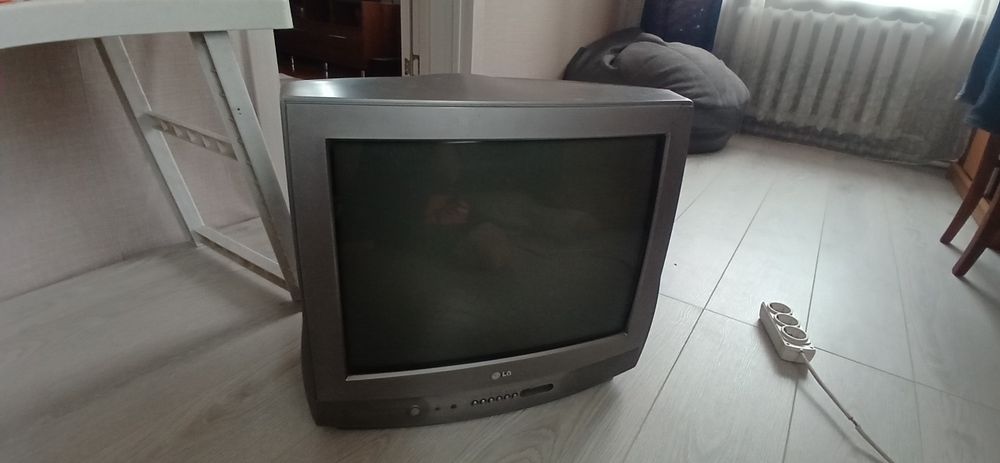 Продам телевизор рабочий