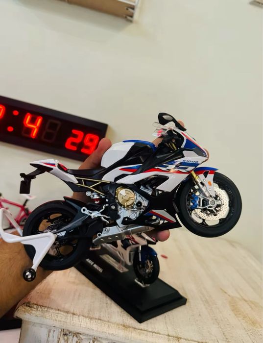 Machete moto Maisto 1:9 Bmw Ducati kawasaky