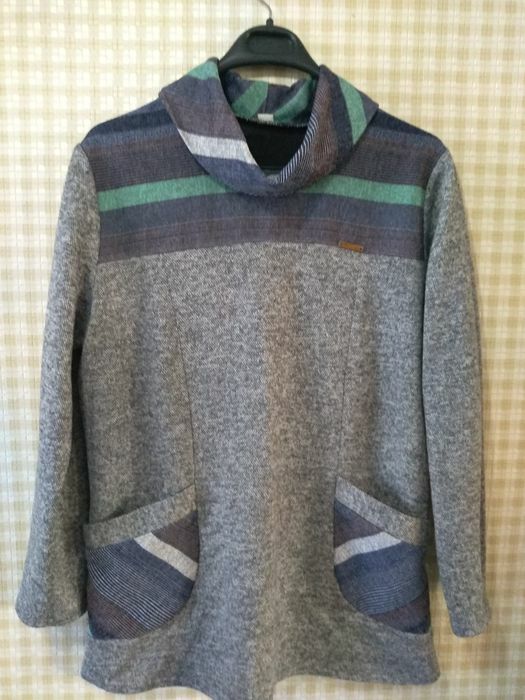 Продам кофты женские р-р 46-48